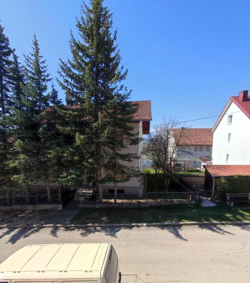 Apartman Bor Лівно Екстер'єр фото