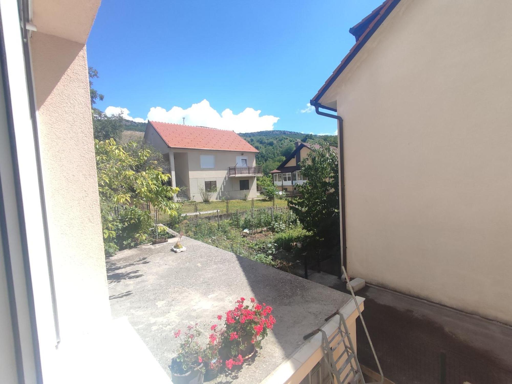 Apartman Bor Лівно Екстер'єр фото