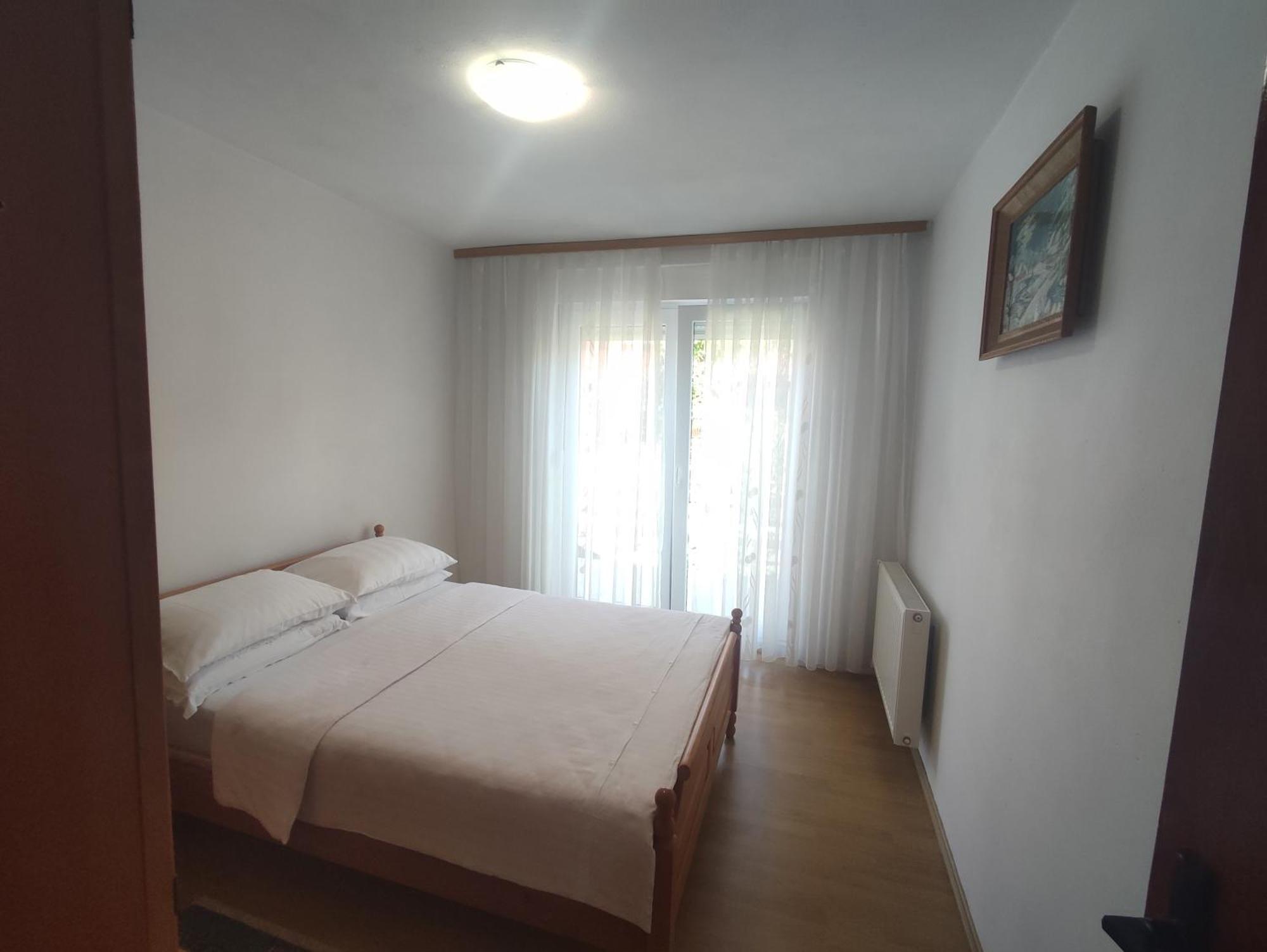 Apartman Bor Лівно Екстер'єр фото
